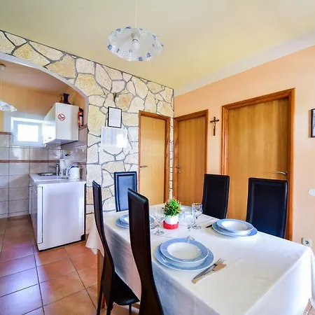 Frühstückspension Haus Josipa 3*