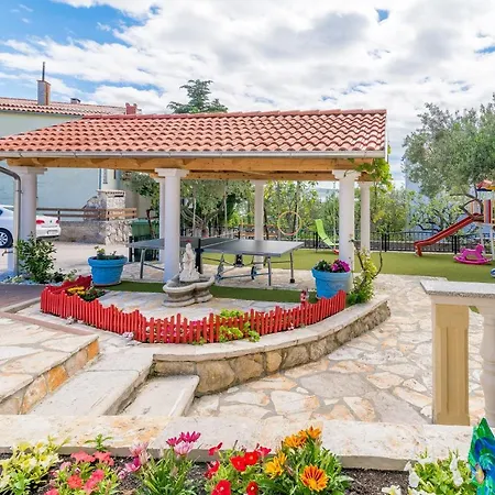 住宿加早餐酒店 Haus Josipa 3*