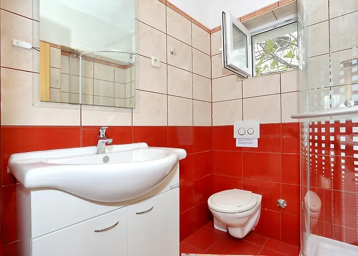 לינה וארוחת בוקר Haus Josipa 3*