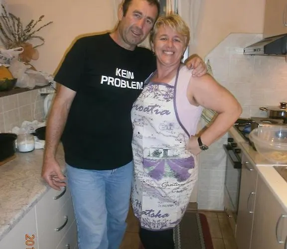 לינה וארוחת בוקר Haus Josipa