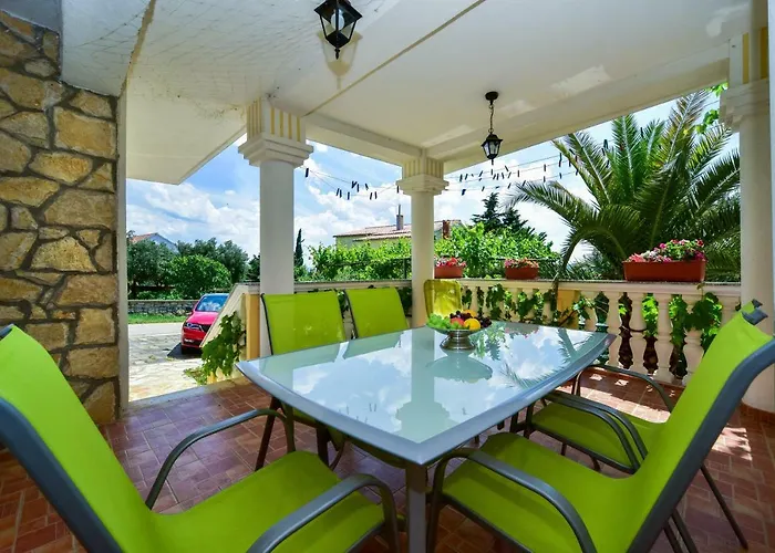 לינה וארוחת בוקר Haus Josipa