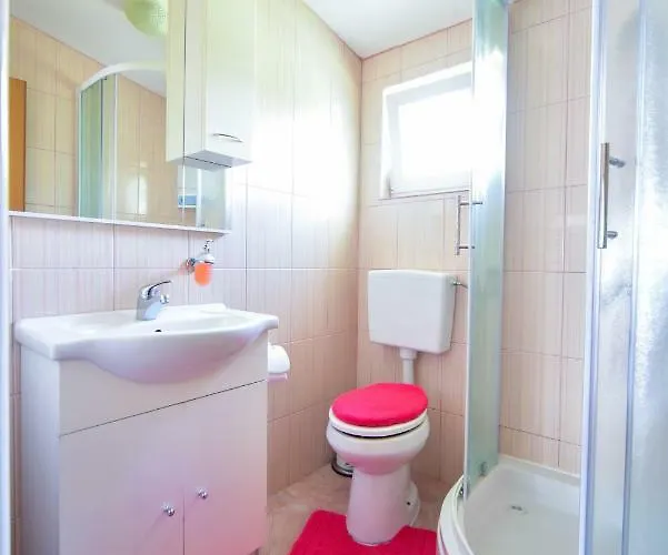 Haus Josipa Отель типа 